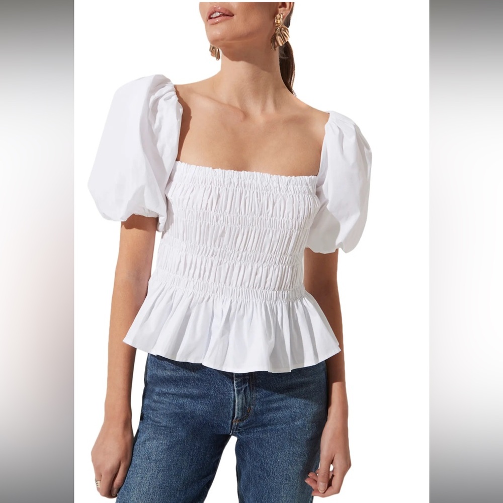 ASTR Bubble Sleeve Smocked Blouse